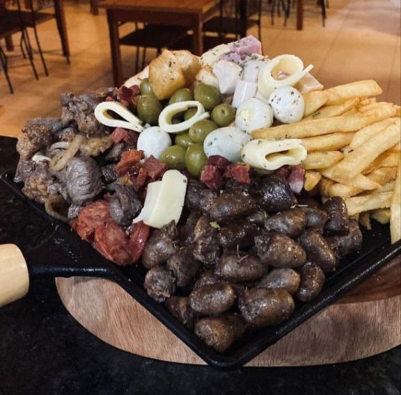 Tábua de carnes e petiscos do Bentu's